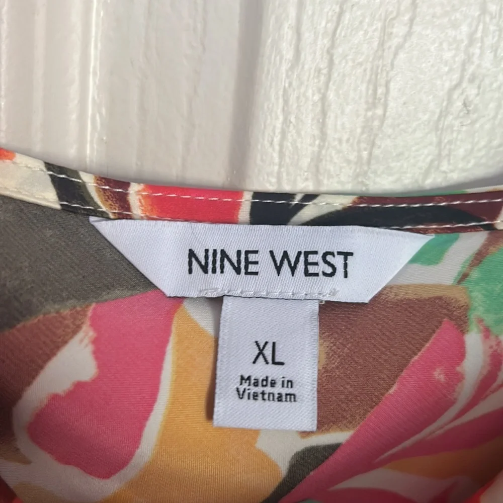 NWT Nine West coconut grove palm cowl neck satin cami - Picture 5 of 6